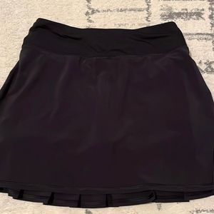 Lululemon Run Pace Setter Black tiered skirt
